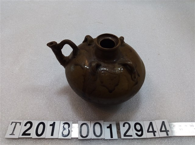陶製四突起醬油壺 (共1張)