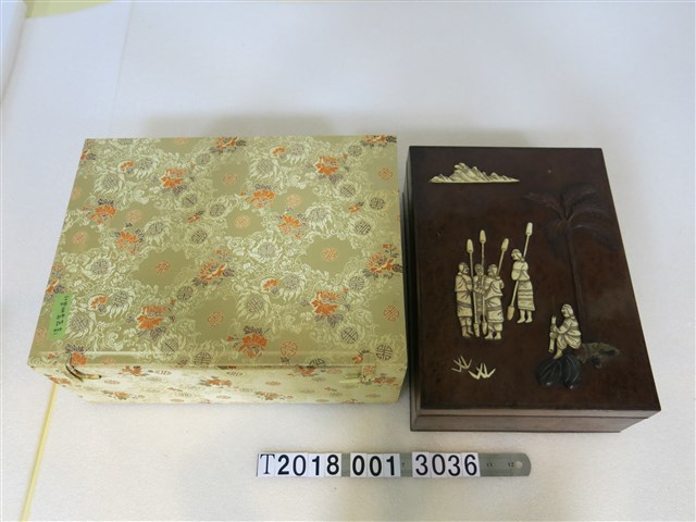 木製杵歌漆器方型置物盒 (共1張)