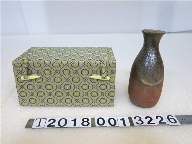 陶製苗栗小酒瓶 (共1張)