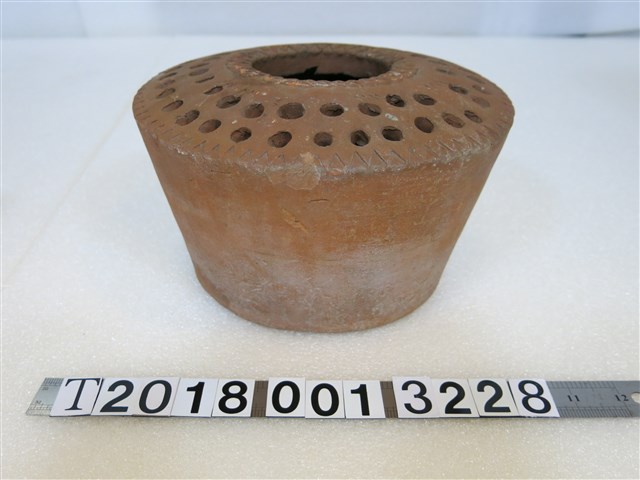 陶製圓形小火爐 (共1張)