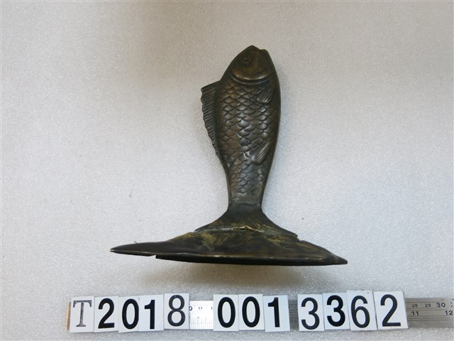 金屬製魚造型紀念品 (共1張)