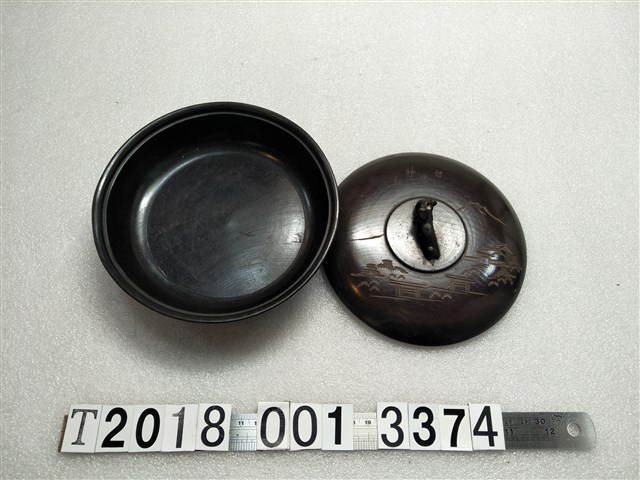 臺灣神社深褐色漆器盒 (共1張)