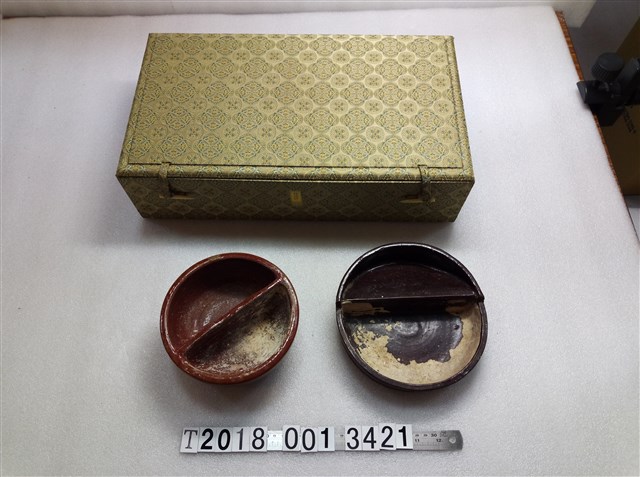 陶製大甲東一成出品檳榔缽 (共1張)