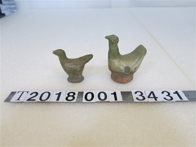 陶製小雞裝飾品 (共1張)