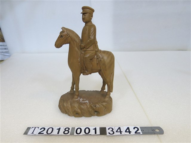 木製賀兄入伍雕像 (共1張)