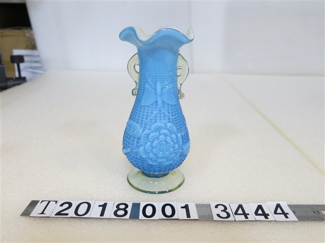 玻璃水藍色花瓶 (共1張)