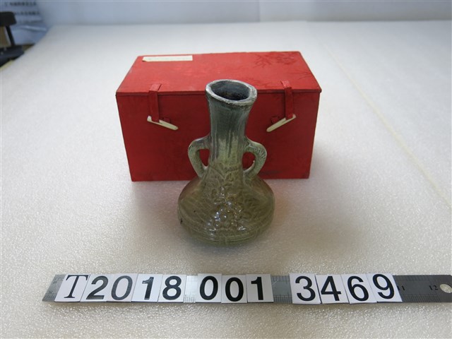 陶製南投燒小耳花瓶 (共1張)