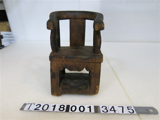 木製把手方形椅 (共1張)