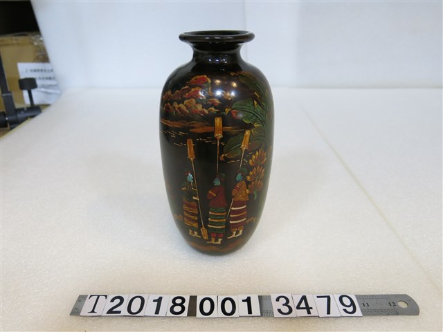 陸軍美術協會聖戰美術展覽會紀念日月潭杵歌漆器圓形花瓶 (共1張)