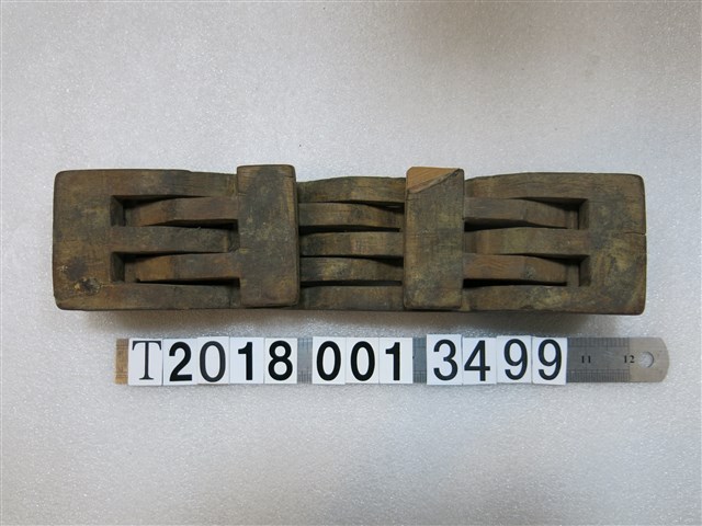 木製枕頭 (共1張)