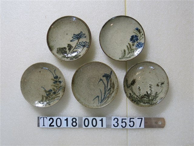 陶瓷花草藍紋臺灣老碗圓盤 (共1張)