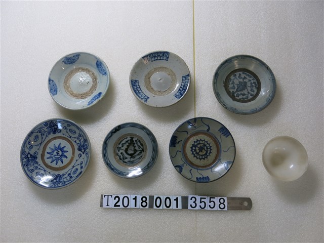陶瓷藍紋臺灣老碗與圓盤 (共1張)