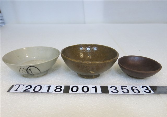 陶瓷褐色臺灣老碗 (共1張)