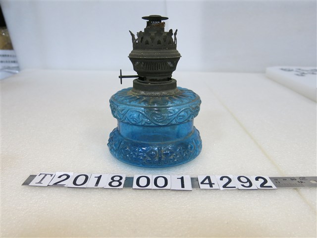 玻璃製藍色油燈 (共1張)