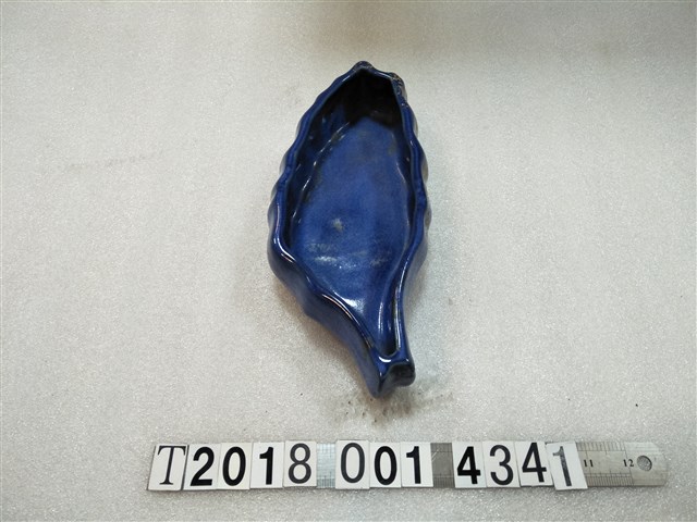 藍色臺灣造型花器 (共1張)