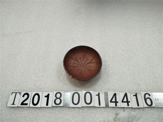 劉樹枝製新高登山紀念陶杯 (共1張)