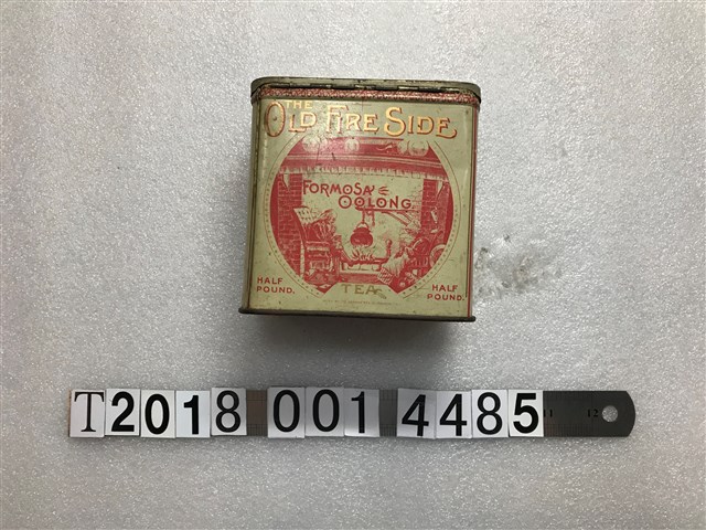 OLD FIRE SIDE 福爾摩沙烏龍茶紅字方形茶罐 (共1張)