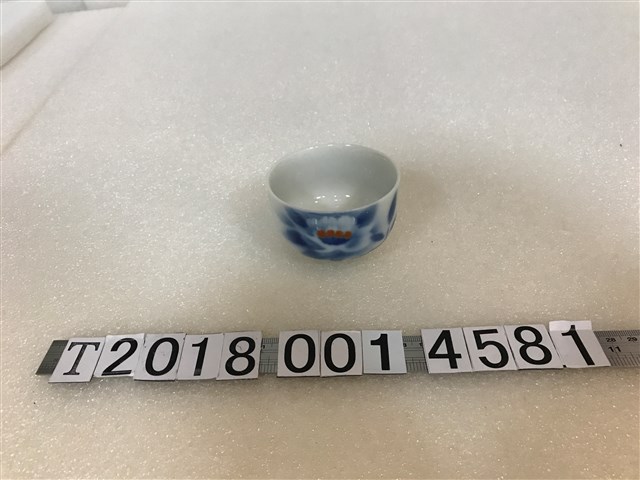 陶瓷製岡山鎮農會敬贈紀念杯 (共2張)