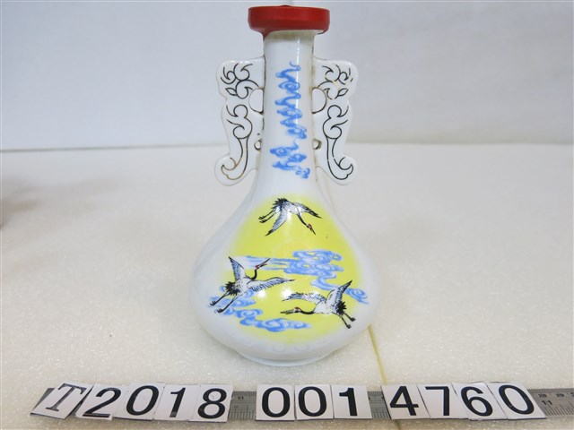 馬祖酒廠敬製總統蔣公仙逝週年紀念永懷德澤紀念酒瓶 (共2張)