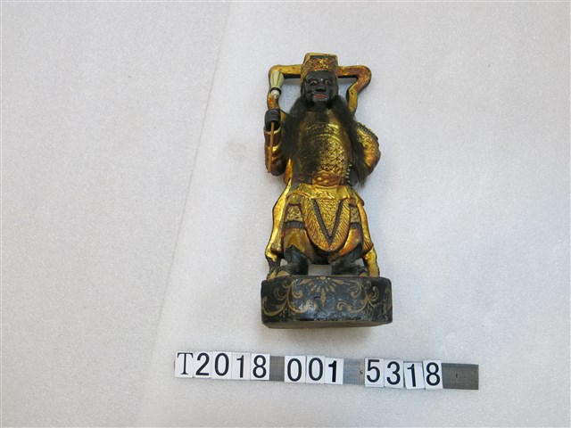 木製黑面站立神像 (共1張)