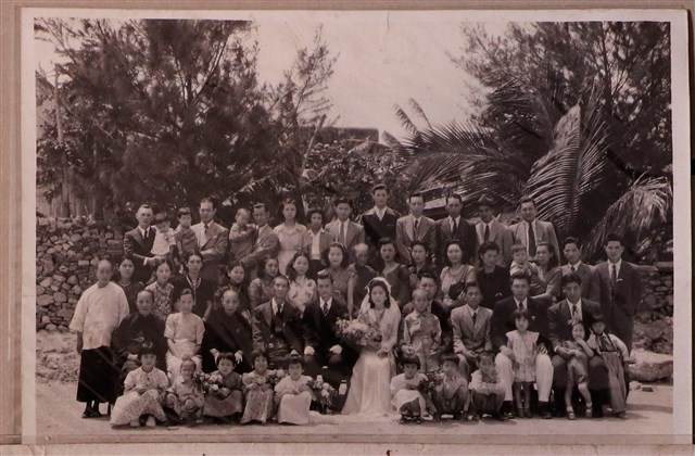 戰後初期結婚紀念攝影照片 (共1張)