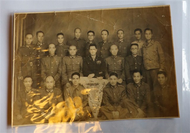 美軍國民軍合照 (共1張)