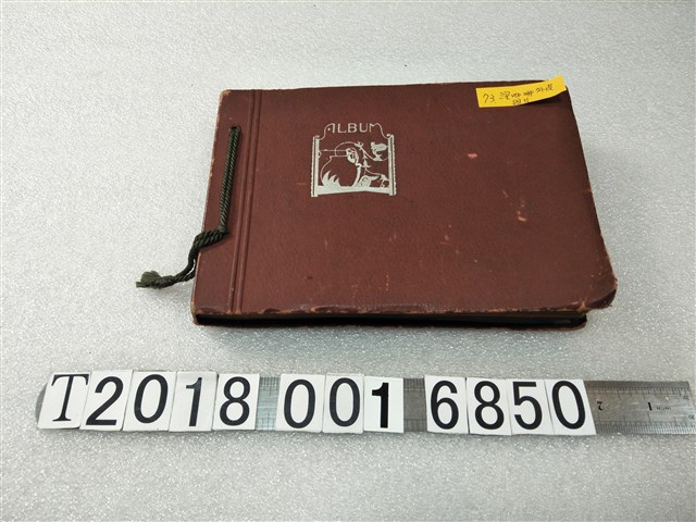 月云家族照片集 (共2張)