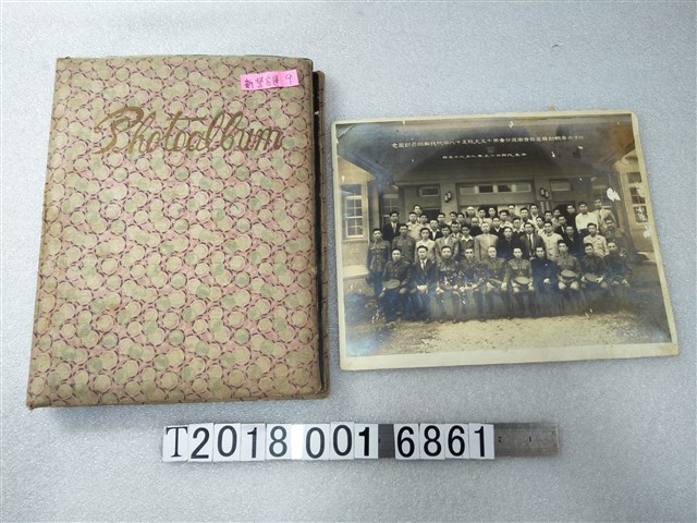 新營客運寫真帖與臺灣省車輛動員委員會南區分會第15大隊58中隊幹部召訓紀念 (共2張)