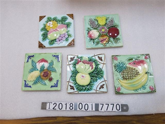 各式水果造型彩繪磁磚 (共1張)