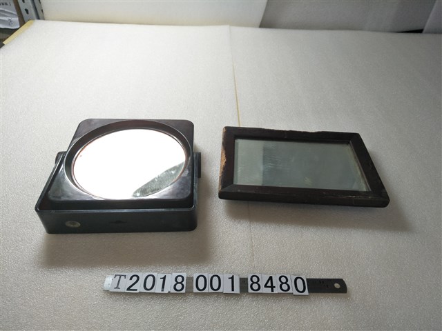 SAN JUNG公司製方鏡及圓鏡 (共1張)