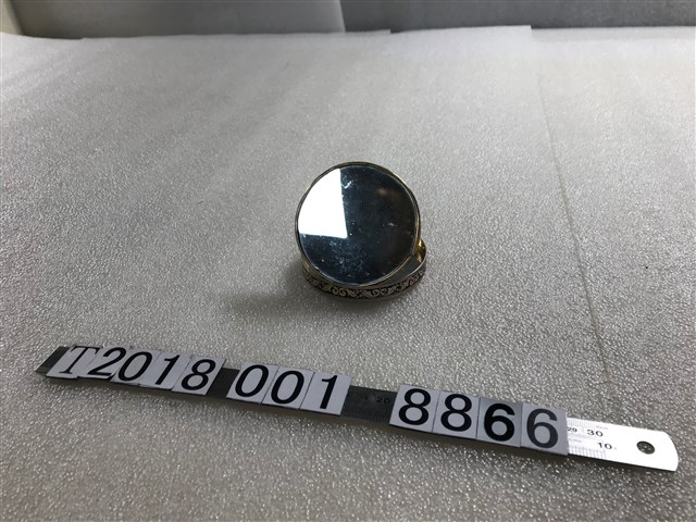 圓型化妝鏡 (共2張)