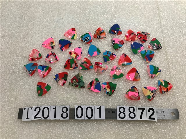 賽璐璐吉他撥弦器 (共1張)