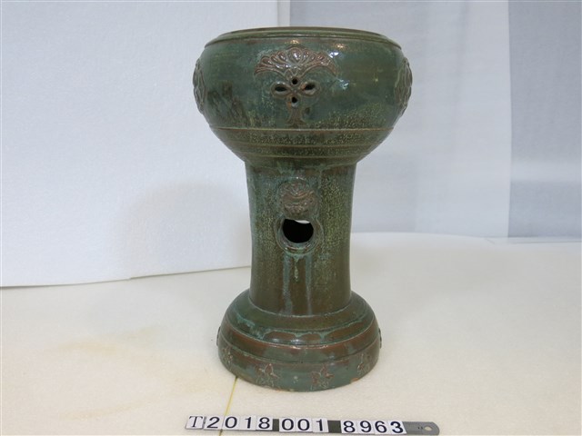 綠釉雙獅鼓椅 (共1張)