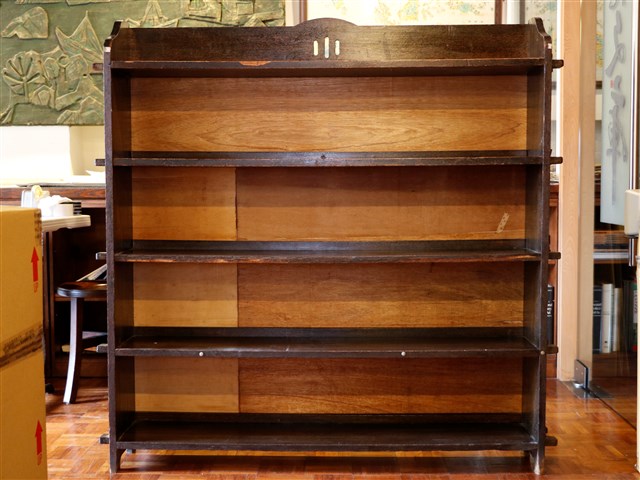 木製褐色五層櫃 (共1張)