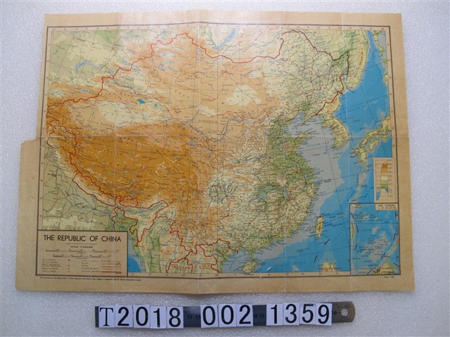 國家軍事學校與中國地理機構聯合出版外文版〈一千三百萬分之一中華民國地圖〉 (共1張)