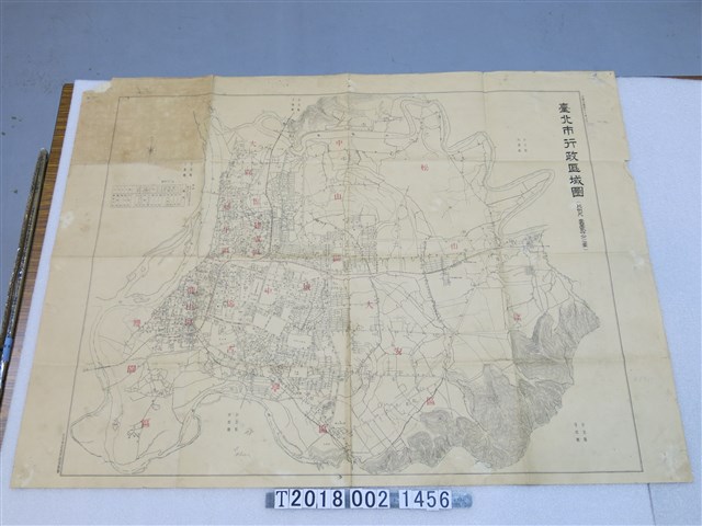 臺北市民政局監製〈一萬二千分之一臺北市行政區域圖〉 (共1張)