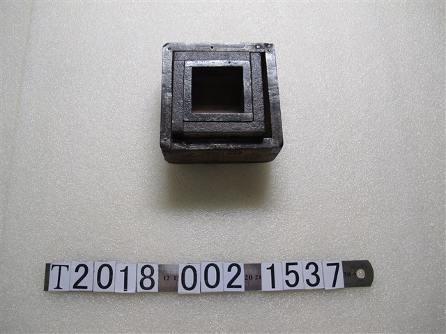 一合與二合五勺木製量穀工具 (共2張)