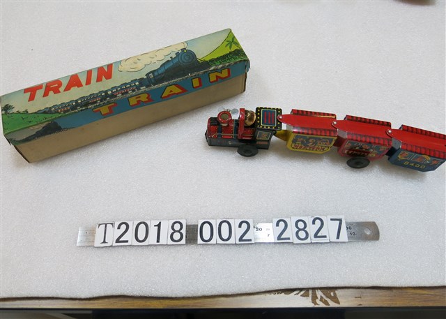 金屬有鈴鐺三節車廂玩具火車 (共1張)