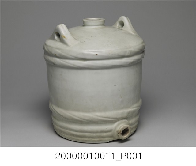 白瓷雙耳醬油壺