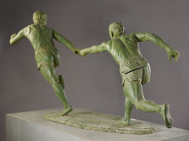 藏品:跑道上的(4)張圖片