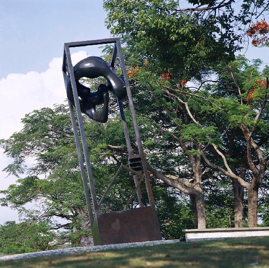 藏品:人與房子關係-不安的(5)張圖片