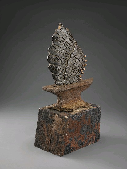 藏品:歷史殘骸系列之3:在鐵砧上有螺絲的翅膀的(4)張圖片