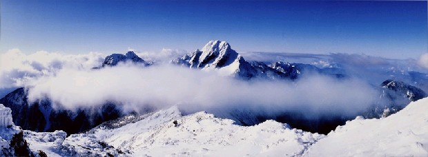 玉山全景的焦點圖