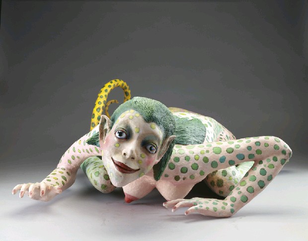 藏品:牆上的龍-人形的(1)張圖片