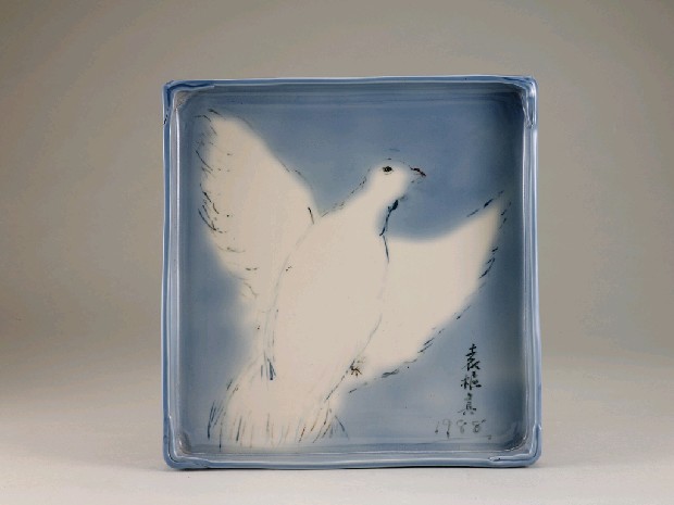 藏品:方盤（白鴿）的(1)張圖片
