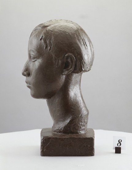 藏品:少女頭像的(4)張圖片