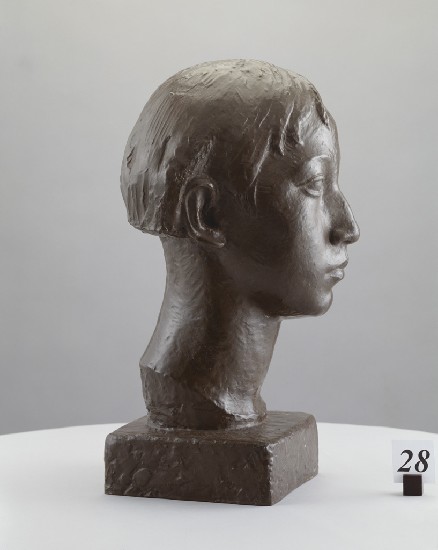 藏品:少女頭像的(6)張圖片