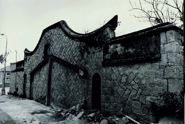 藏品:廢墟迷走II:遠離家園的(11)張圖片