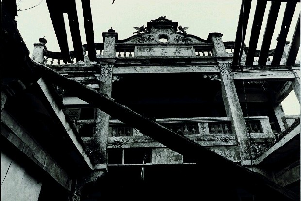 藏品:廢墟迷走II:遠離家園的(15)張圖片