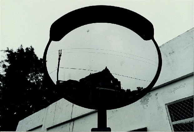 藏品:廢墟迷走II:遠離家園的(16)張圖片